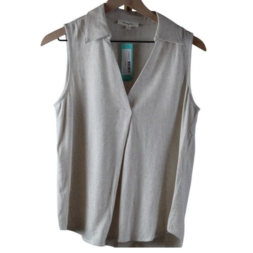 Monday Fun Lexie Collared Blouse Tan Sleeveless V-Neck Pleated Top Small NEW